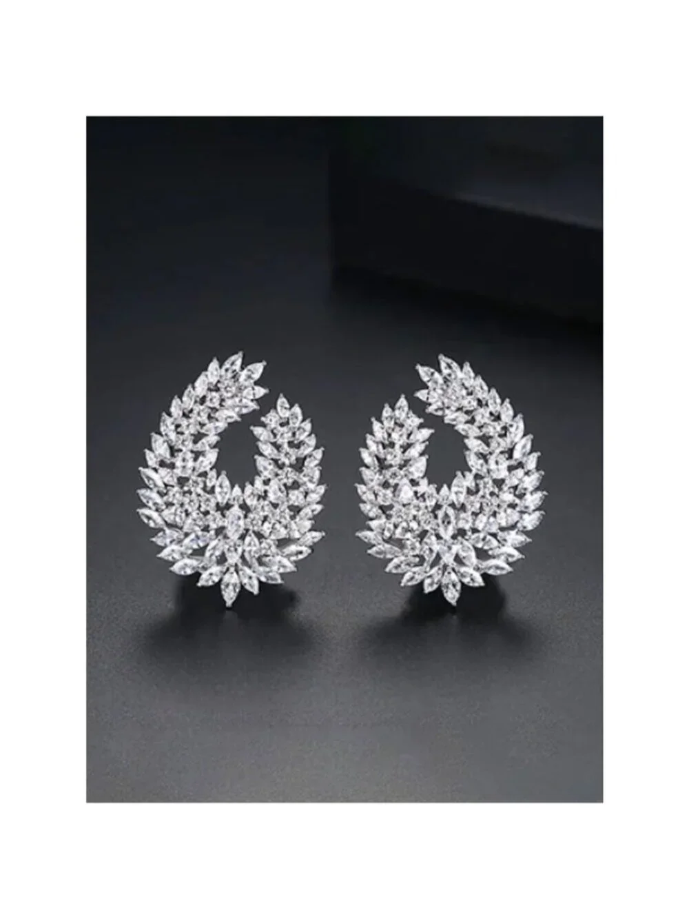 Diamond Leaf Statement Earrings Q1071